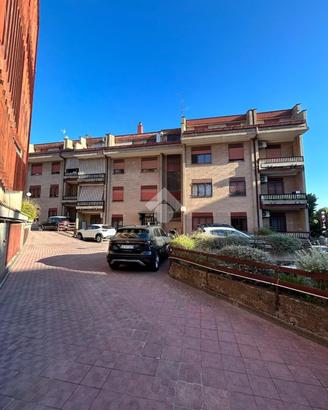 3 LOCALI A ALBANO LAZIALE