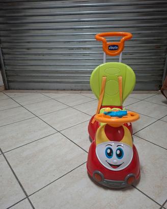 triciclo primi passi Chicco 