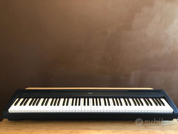 Piano digitale YAMAHA P65 88 tasti usato  Padova