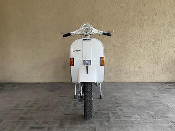 Vespa px125e