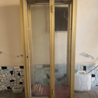 Vetrina generica, espositore, in vetro e alluminio