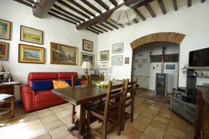 Casa indipendente di 110 m² con 5 locali e box aut