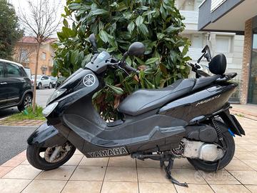 Yamaha Majesty 125