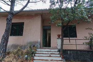 Villa singola da ristrutturare