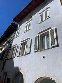 NAGO (TN) TRILOCALE RISTRUTTURATO NEL CENTRO STOR