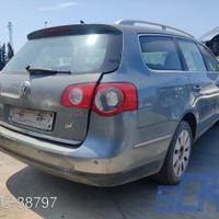 VW PASSAT VARIANT 3C5 2.0 TDI 140CV -ricambi