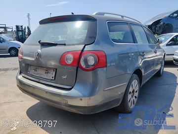 VW PASSAT VARIANT 3C5 2.0 TDI 140CV -ricambi