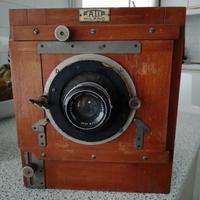 macchina fotografica antica