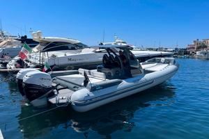 Doviboat Porsche GT10RS 2x400 Mercury Racing