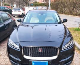 JAGUAR F-Pace (X761) - 2017