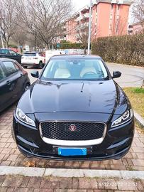 JAGUAR F-Pace (X761) - 2017