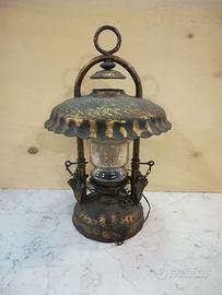 Lampada vintage in ottone