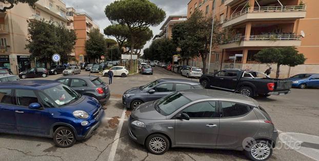 TRASTEVERE- DUE SINGOLE con BALCONE