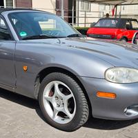 Mazda MX-5 1.6i 16V cat Rainbow