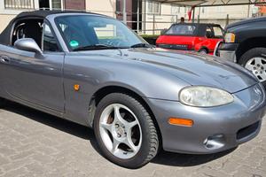 Mazda MX-5 1.6i 16V cat Rainbow