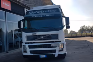 Volvo FM9 R 42 CON SPONDA IDRAULICA ANTEO
