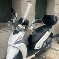 Kymco People GTI 200