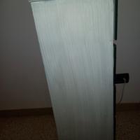 Cassettiera dipinta a mano in legno