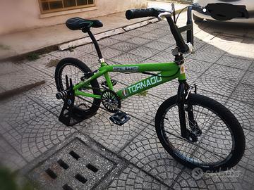 Royal Bugatti mod. Tornado