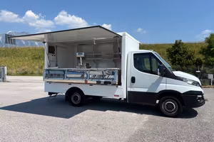IVECO Daily 35S12 2.3 HPT PM Cabinato