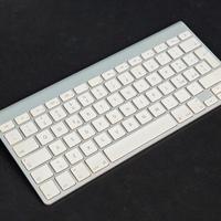 Tastiera Apple Wireless (Layout Italiano) - A1314
