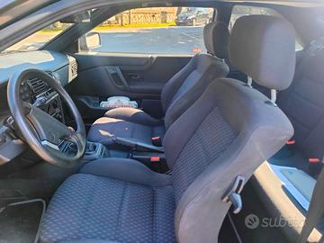 automobile Volkswagen Corrado 2000 16V