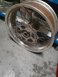 cerchio posteriore motard