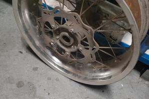 cerchio posteriore motard