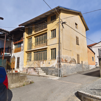 Casa a schiera .Prov. Biella.Ronco. Di Cossato