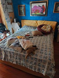 Letto matrimoniale con contenitore