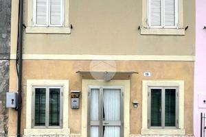 CASA SEMINDIPENDENTE A VERONA