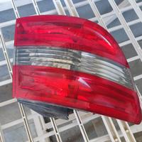 fanale luci stop faro Mercedes b