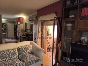 ESCLUSIVA IN CENTRO: Eleganza e Comfort a due pass