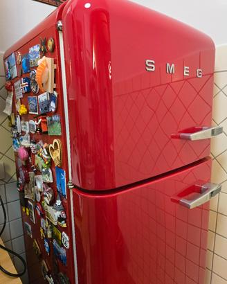 SMEG FAB30RS5 – frigorifero vintage iconico