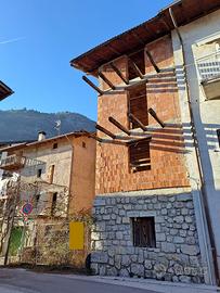 Casa da completare a RANZO di Vezzano (TN)