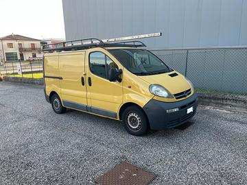 FURGONE OPEL VIVARO