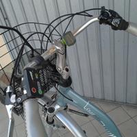 bicicletta elettrica a pedalata assistita 24 V  10