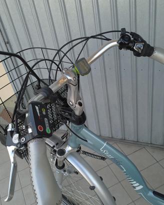 bicicletta elettrica a pedalata assistita 24 V  10