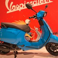 Vespa 150 Sprint S Bauletto + supporto omaggio