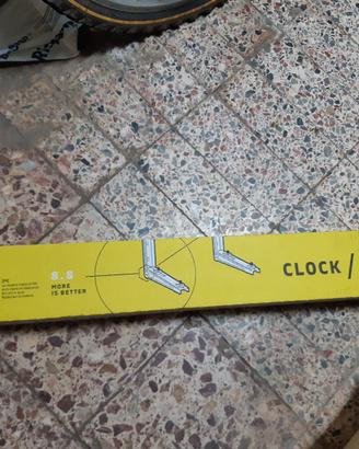 Staffa per climatizzatore  2Emmeclima Clock