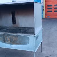 barbecue in acciaio