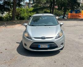 Ford Fiesta 1.4 TDCi 70CV 5 porte Titanium