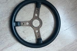 Volante Sportivo Vintage in Pelle Nera a 3 Razze
