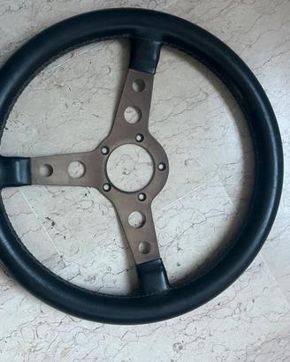 Volante Sportivo Vintage in Pelle Nera a 3 Razze