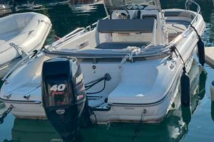 Barca Ranieri Voyager 19 - 40 CV (no patente)