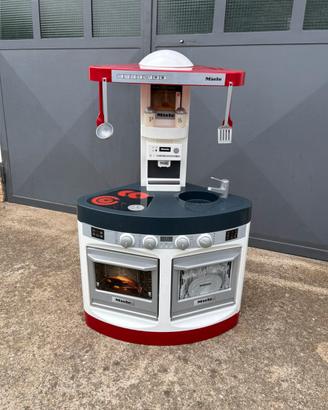 Cucina giocattolo Miele con accessori