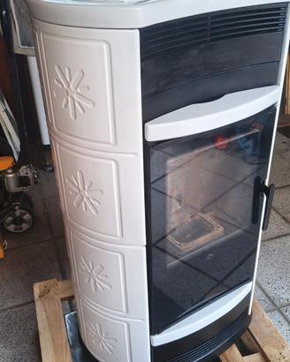 stufa a pellet 14,5 kW  edilkamin  modello sirena 