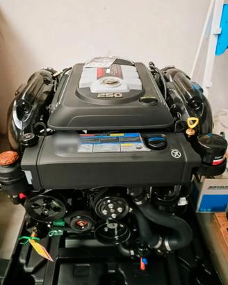 Faeton 730 Sport + Mercruiser 4.5Mpi V6 250 (2022)