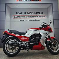 Kawasaki GPz 900 R