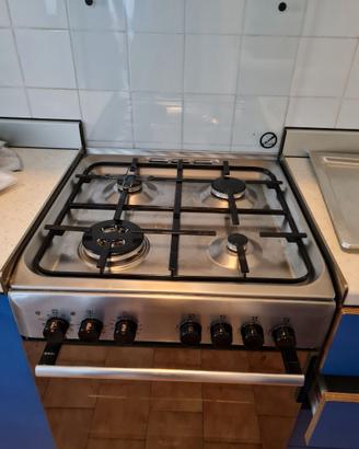 Cucina a gas Hotpoint Ariston come nuova